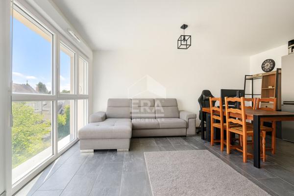 Appartement avec balcon 2 pièces avec ascenseur.