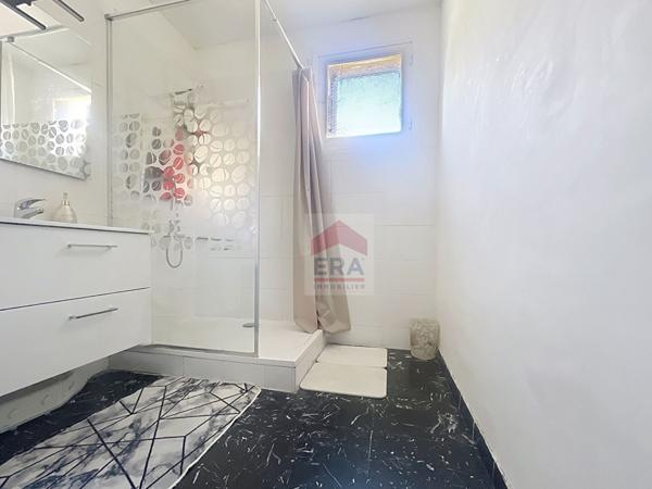 A VENDRE 13014 BON SECOURS APPARTEMENT T4 BALCON RESIDENCE CAVE PARKING 