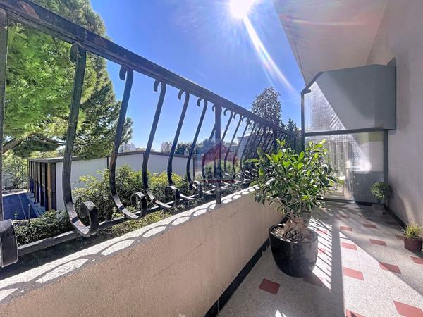 A VENDRE 13014 BON SECOURS APPARTEMENT T4 BALCON RESIDENCE CAVE PARKING 