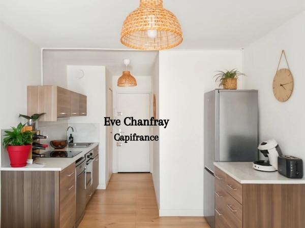 Appartement T2 38M2 avec parking privatif. Accès plage 20M