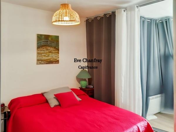 Appartement T2 38M2 avec parking privatif. Accès plage 20M