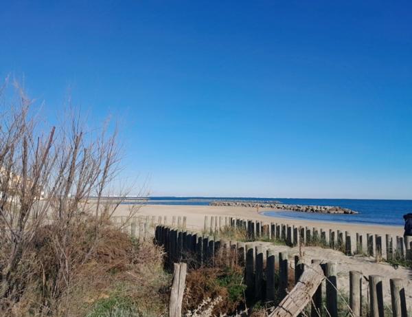 Appartement T2 38M2 avec parking privatif. Accès plage 20M