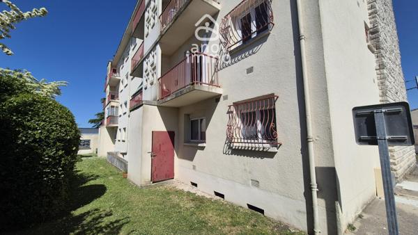 Appartement
                                                                                                                                                                                                                                                                                                                        3 pièce(s)                                                                                                                                                                                                          2 chambre(s)                                                                                                                                                                                                          67  m²