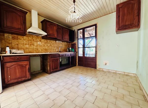 Maison
                                                                                                                                                                                                                                                                                                                        10 pièce(s)                                                                                                                                                                                                          5 chambre(s)                                                                                                                                                                                                          153.48  m²