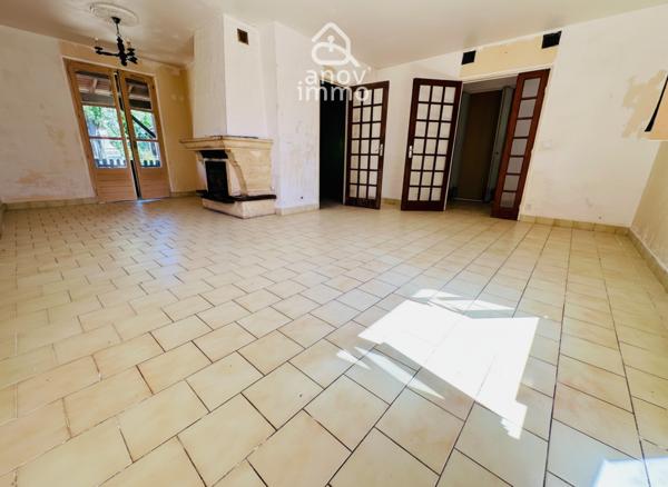 Maison
                                                                                                                                                                                                                                                                                                                        10 pièce(s)                                                                                                                                                                                                          5 chambre(s)                                                                                                                                                                                                          153.48  m²