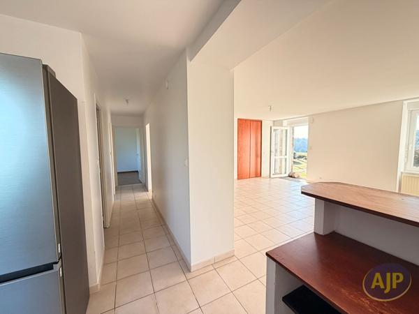 Location appartement Colpo : 850 € - AJP Immobilier Plumelec