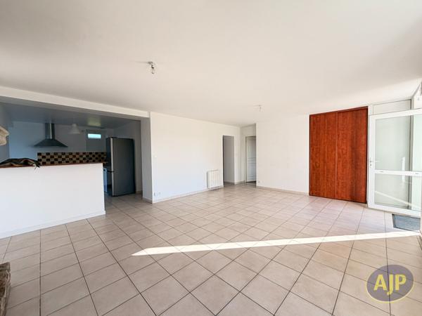 Location appartement Colpo : 850 € - AJP Immobilier Plumelec