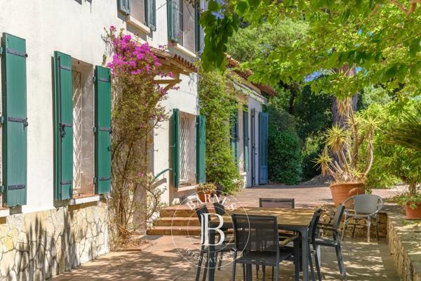 La Garde, Bastide 5 Chambres -  262 m² à vendre