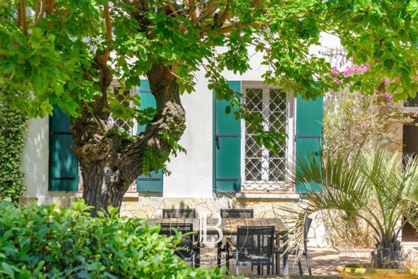 La Garde, Bastide 5 Chambres -  262 m² à vendre