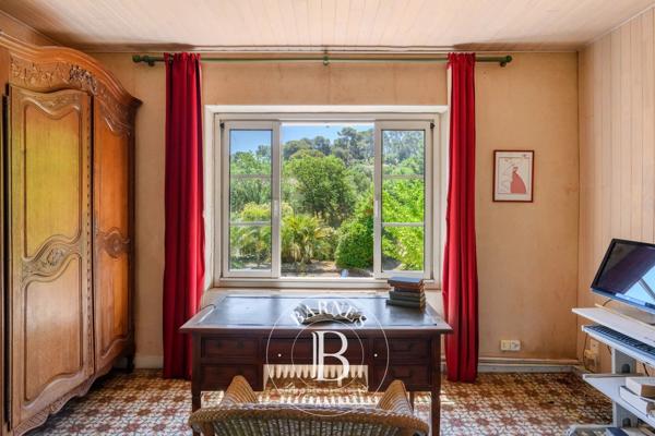 La Garde, Bastide 5 Chambres -  262 m² à vendre