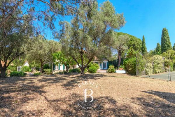 La Garde, Bastide 5 Chambres -  262 m² à vendre