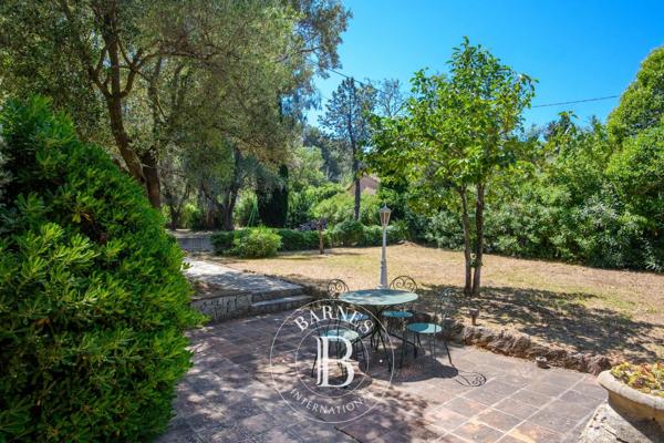 La Garde, Bastide 5 Chambres -  262 m² à vendre