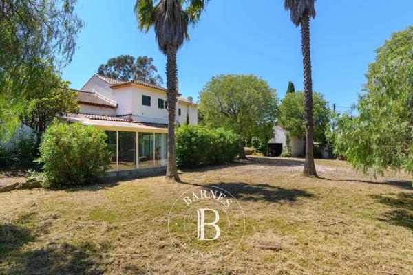 La Garde, Bastide 5 Chambres -  262 m² à vendre