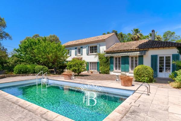La Garde, Bastide 5 Chambres -  262 m² à vendre