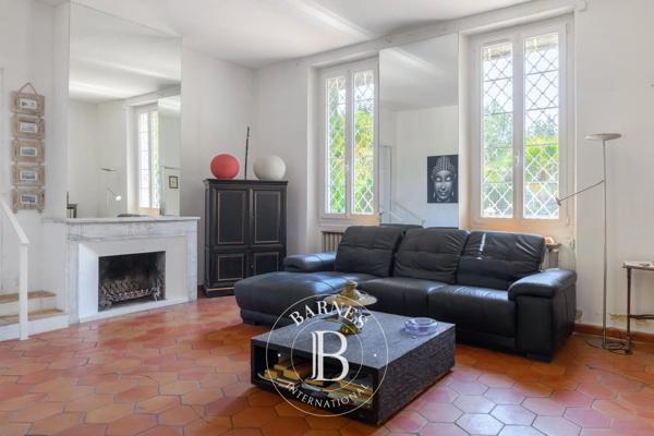 La Garde, Bastide 5 Chambres -  262 m² à vendre