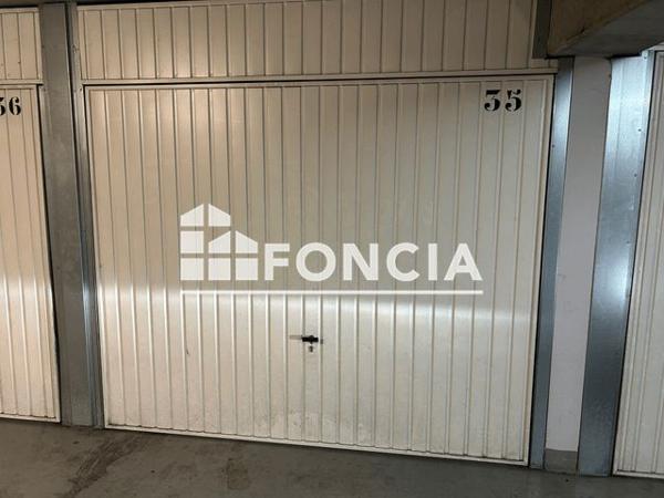 Location Appartement 2 pièces 50.1 m² - 27 RUE PARMENTIER La Ciotat 13600