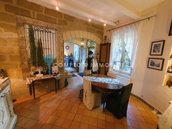 Maison
                                                                                                                                                                                                                                                                                                                        8 pièce(s)                                                                                                                                                                                                          6 chambre(s)                                                                                                                                                                                                          230  m²