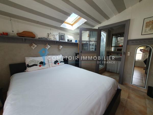 Maison
                                                                                                                                                                                                                                                                                                                        8 pièce(s)                                                                                                                                                                                                          6 chambre(s)                                                                                                                                                                                                          230  m²