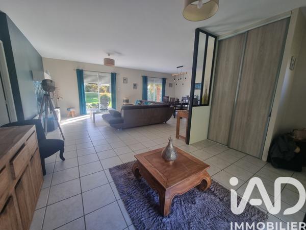 Maison à vendre 6 pièces 117 m² Aigondigné