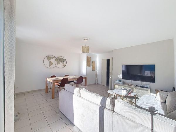 INVESTISSEMENT LOCATIF Appt duplex - T4 - 3 chambres - 84 m² - Résidence avec piscine - Plan-de-Cuques (13380)