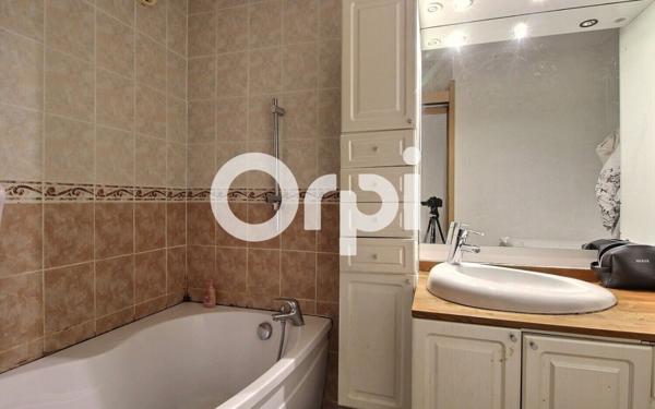 Appartement à vendre    5 pièces • 93 m2 Marseille 10