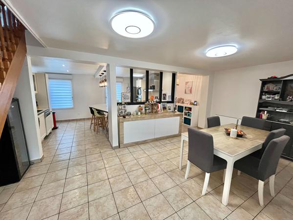 Maison à Calais de 127 m2 secteur Virval, 4 chambres, jardin, garage