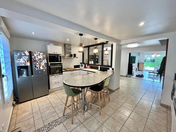 Maison à Calais de 127 m2 secteur Virval, 4 chambres, jardin, garage