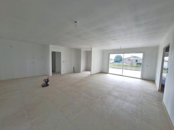 Maison à vendre    5 pièces • 133,47 m2 Médis