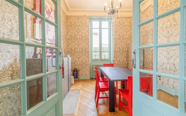 Maison à vendre    5 pièces •  Lyon 3