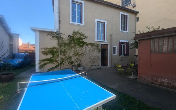 Maison à vendre    5 pièces •  Lyon 3