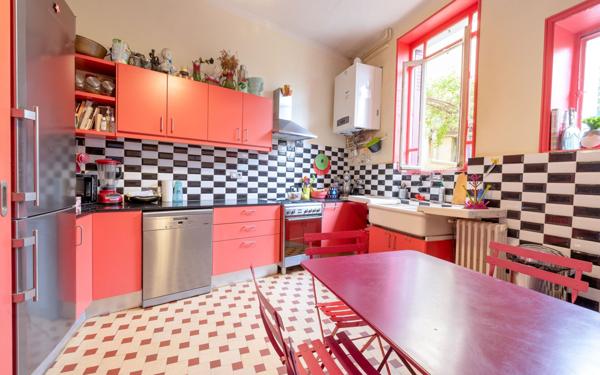 Maison à vendre    5 pièces •  Lyon 3