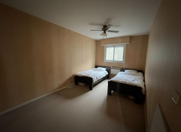 Nice Ouest FABRON 4 pièces A Rénover Belle Terrasse Résidence Piscine Double Parking