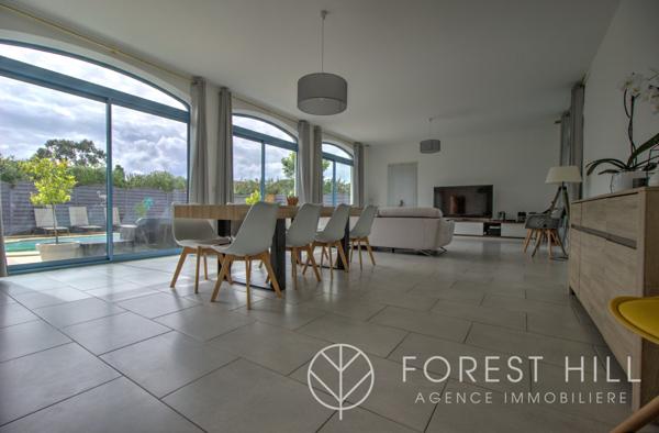 Saint-Jean-Pla-de-Corts (66490) Belle maison 4 faces avec piscine