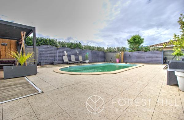 Saint-Jean-Pla-de-Corts (66490) Belle maison 4 faces avec piscine