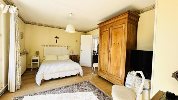 À VENDRE – MAISON PLAIN-PIED DE 146 M² À SERVON – POTENTIEL D’AGRANDISSEMENT