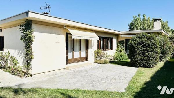 À VENDRE – MAISON PLAIN-PIED DE 146 M² À SERVON – POTENTIEL D’AGRANDISSEMENT