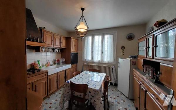 CARHAIX - MAISON 5 PIECES