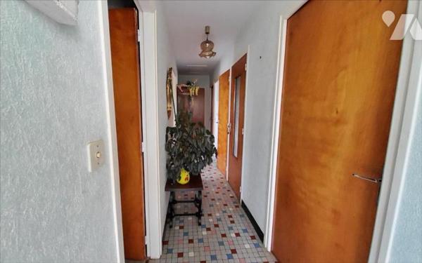 CARHAIX - MAISON 5 PIECES