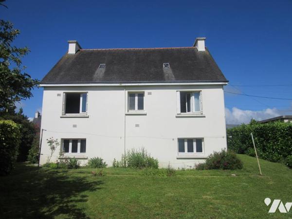 CARHAIX - MAISON 5 PIECES