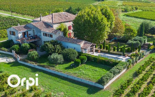 Maison à vendre    5 pièces •  Saint-Just-d'Ardèche