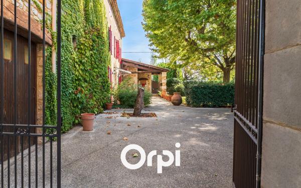 Maison à vendre    5 pièces •  Saint-Just-d'Ardèche