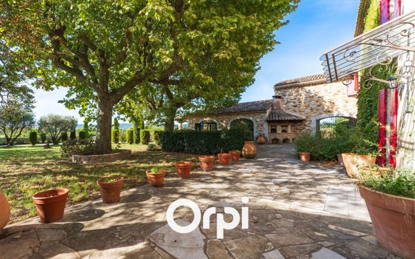 Maison à vendre    5 pièces •  Saint-Just-d'Ardèche