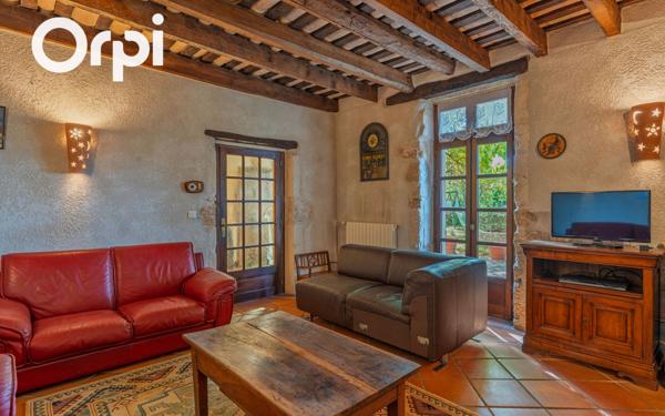 Maison à vendre    5 pièces •  Saint-Just-d'Ardèche