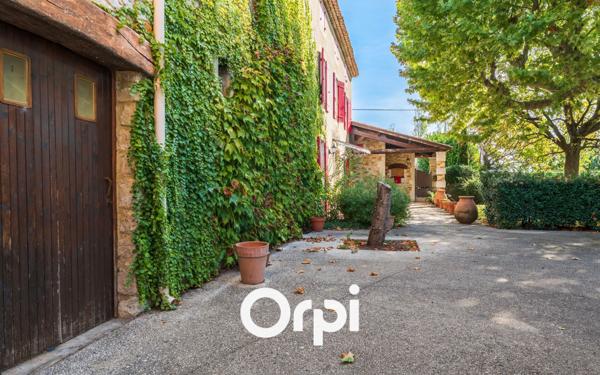 Maison à vendre    5 pièces •  Saint-Just-d'Ardèche