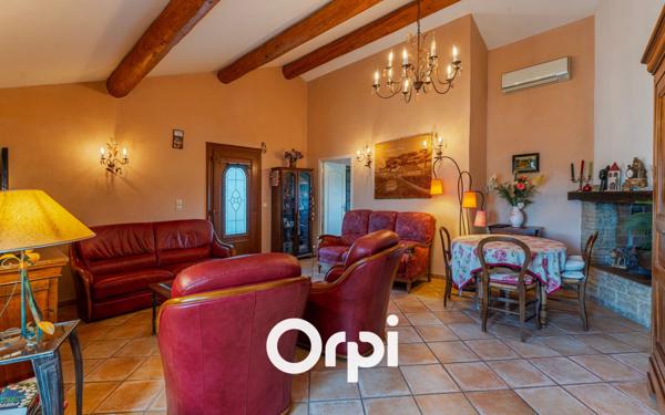 Maison à vendre    5 pièces •  Saint-Just-d'Ardèche