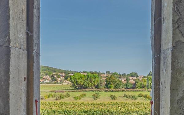 Maison à vendre    5 pièces •  Saint-Just-d'Ardèche