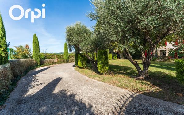 Maison à vendre    5 pièces •  Saint-Just-d'Ardèche