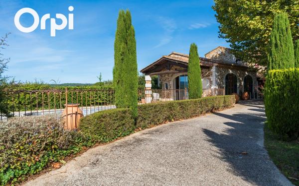 Maison à vendre    5 pièces •  Saint-Just-d'Ardèche