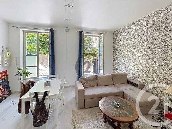 Appartement F2 à vendre  2 pièces - 42,30 m 2   AUXERRE  - 89