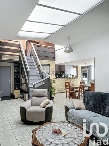 Immeuble à vendre 556 m² Feurs